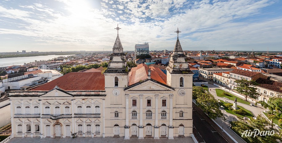 The Cathedral of S&atilde;o Lu&iacute;s do Maranh&atilde;o 